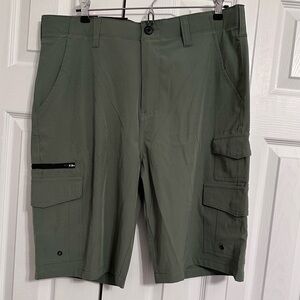 Men's Forest Green Cargo Shorts